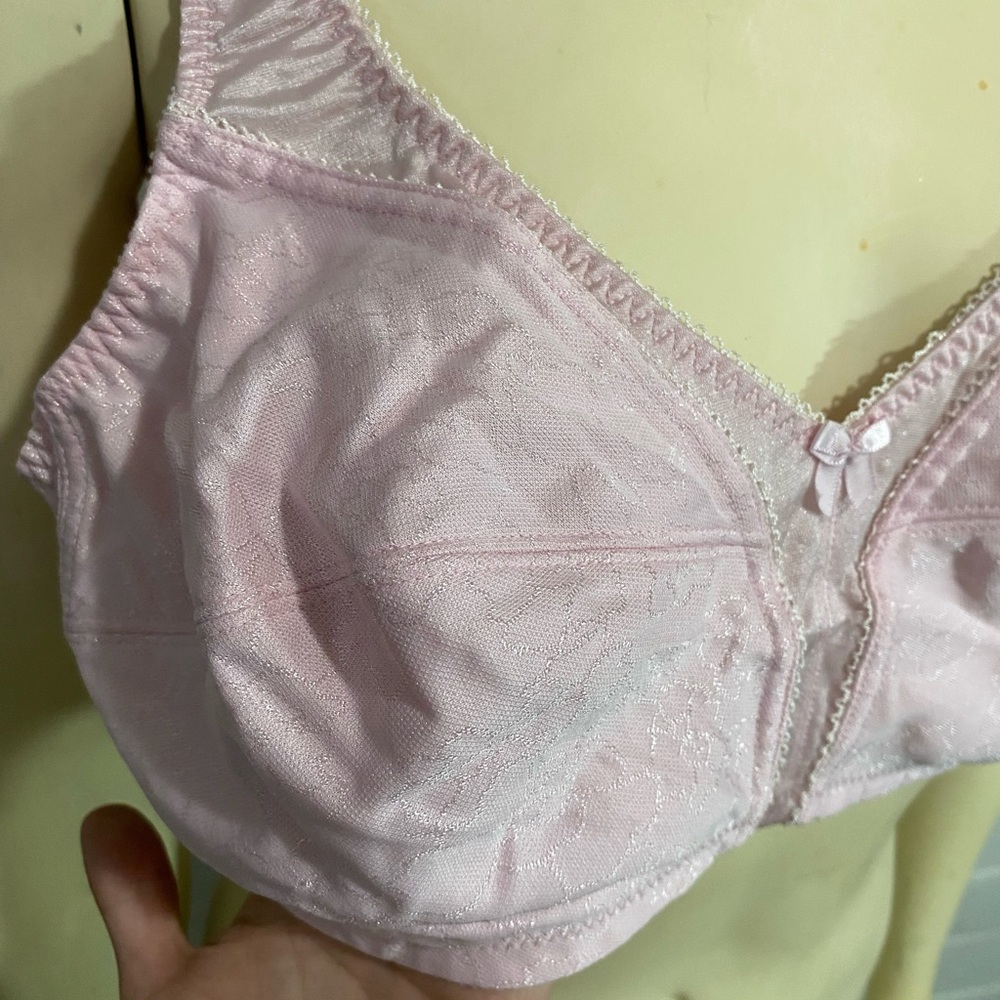 Vintage Pink Silver Detail Wireless Bra Spft Cup Lounge 50s Style Pastel 42C - Picture 9 of 9